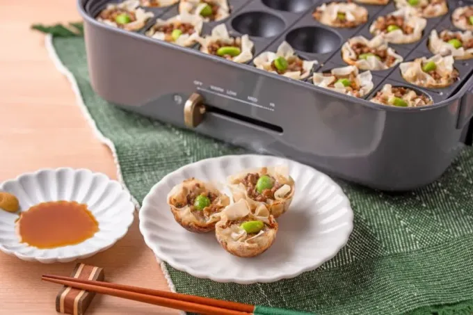 たこ焼き器で大豆のお肉のシュウマイ|マルコメ キッチンさん