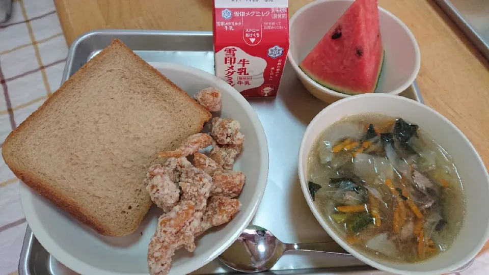 Snapdishの料理写真:今日の給食(7/15)|えっちゃんさん