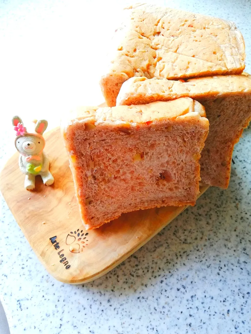 全粒粉入りくるみセサミパン🍞|naonaomimichanさん