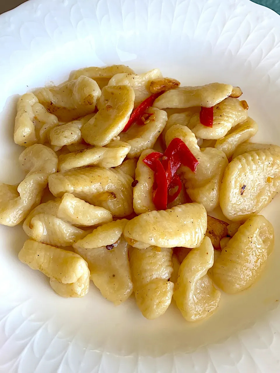 Snapdishの料理写真:Home made gnocchi, gently stir fried with chilli, garlic, finally added a bit of home made shio kouji.|Sarahさん