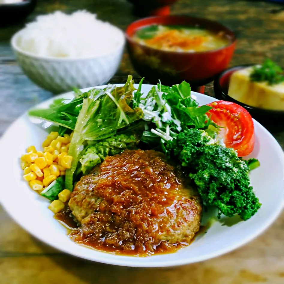 Snapdishの料理写真:⛳ゴルフらんち🍴ハンバーグ定食 @富士赤松ゴルフコース|のも💛さん