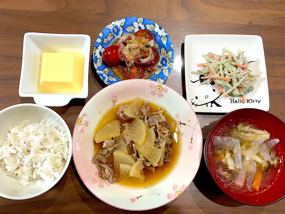 大根と豚肉の甘辛煮　ピーマンと人参の春雨生姜スープ　ごぼうサラダ　トマトと紫玉ねぎのマリネ　卵豆腐|おさむん17さん