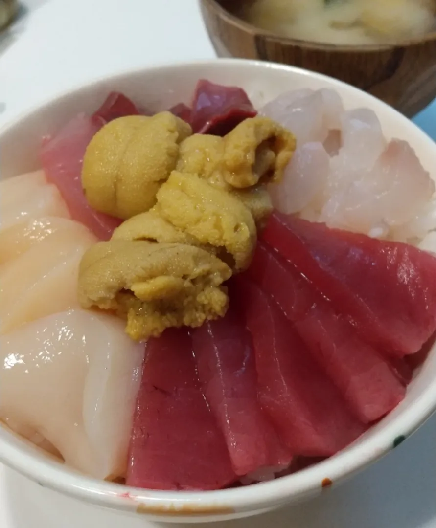 Snapdishの料理写真:海鮮丼❤️|meguminさん