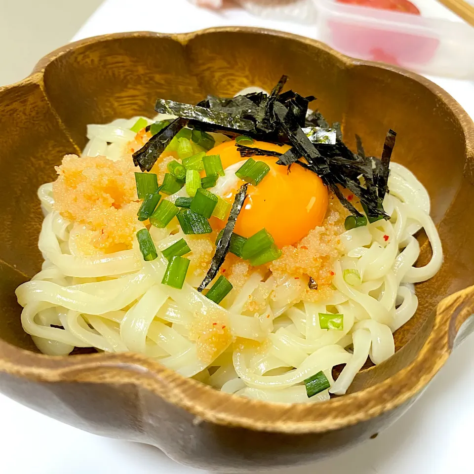 明太子釜玉うどん｜オリーブオイル風味　冷凍うどんで簡単のせるだけ！|りさこさん