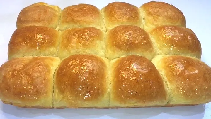 Soft And Fluffy Dinner Rolls|MKVさん