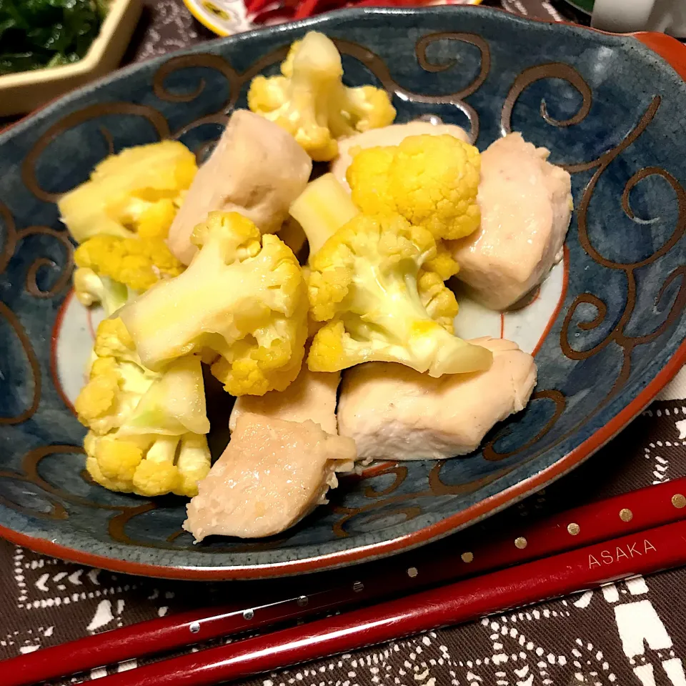 カリフラワーと鶏むね肉の炒め物|あさかさん