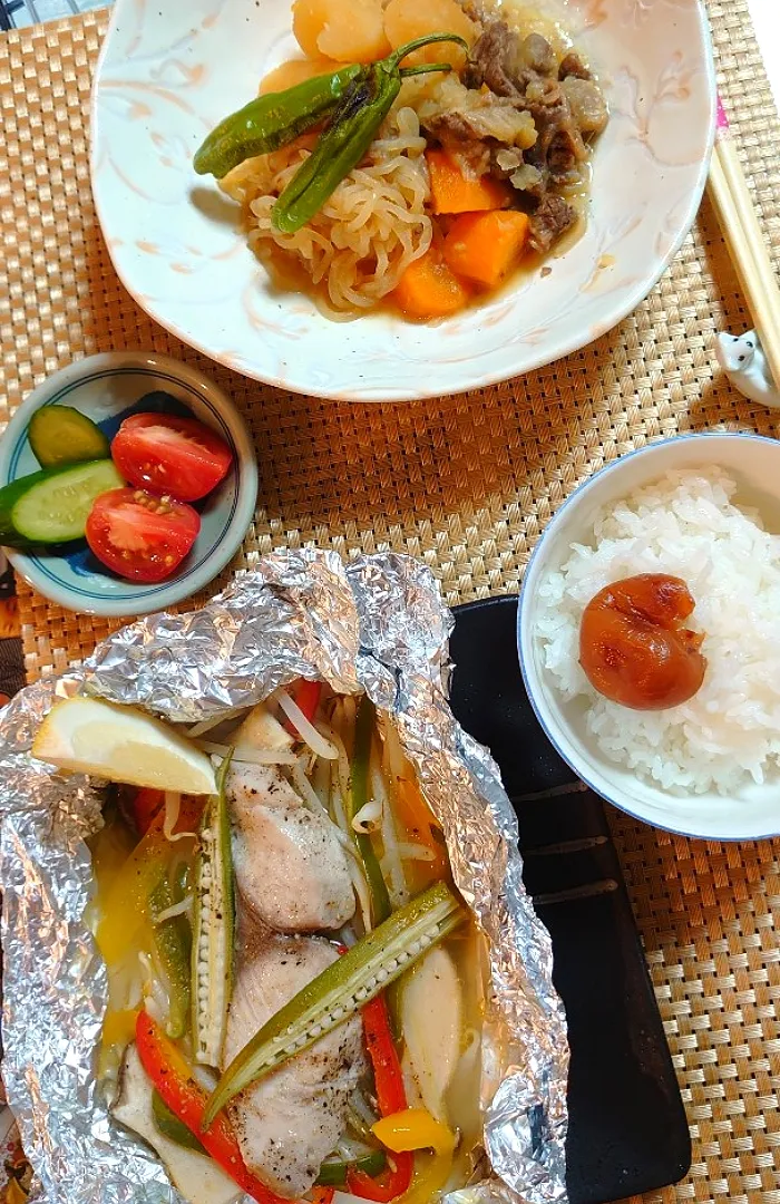 シイラのホイル焼きと牛スジ肉じゃがの夕ご飯🍴|ポチさん