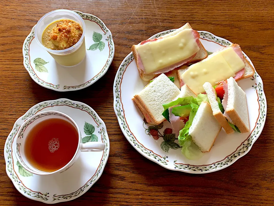 野菜サンド🍅🥒ハムチーズトースト🧀今日の昼食20210716|rococoさん
