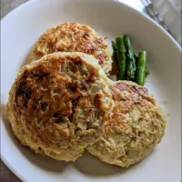 Snapdishの料理写真:カレー風味の鶏ハンバーグ|あぴかさん