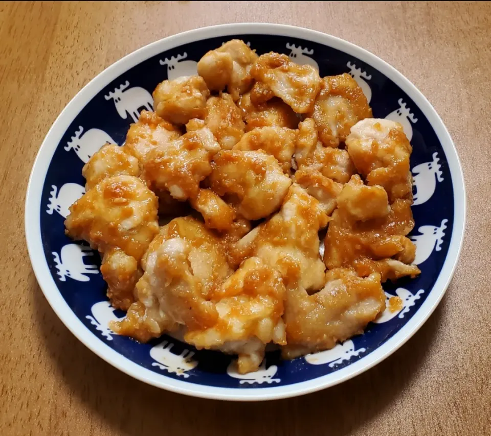 ナナの料理　鶏肩小肉のガーリック甘味噌炒め|ナナさん