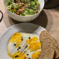 Eggs with Cheese|f.meshay@gmail.comさん