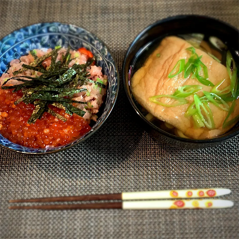 ねぎとろいくら丼ときつねうどん|Yochipyさん