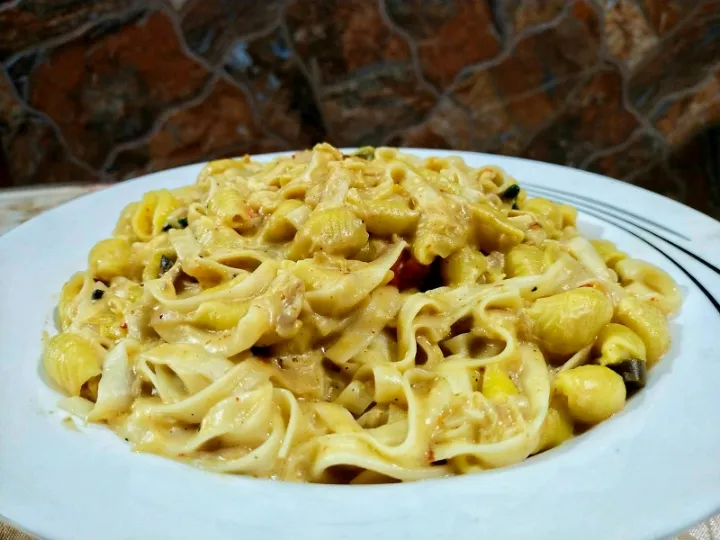 Snapdishの料理写真:chicken Alfredo ❤️

# lunch time
#yummy
#food world
#foodgram
#mommy made
#fvt lunch|Lina Khanさん