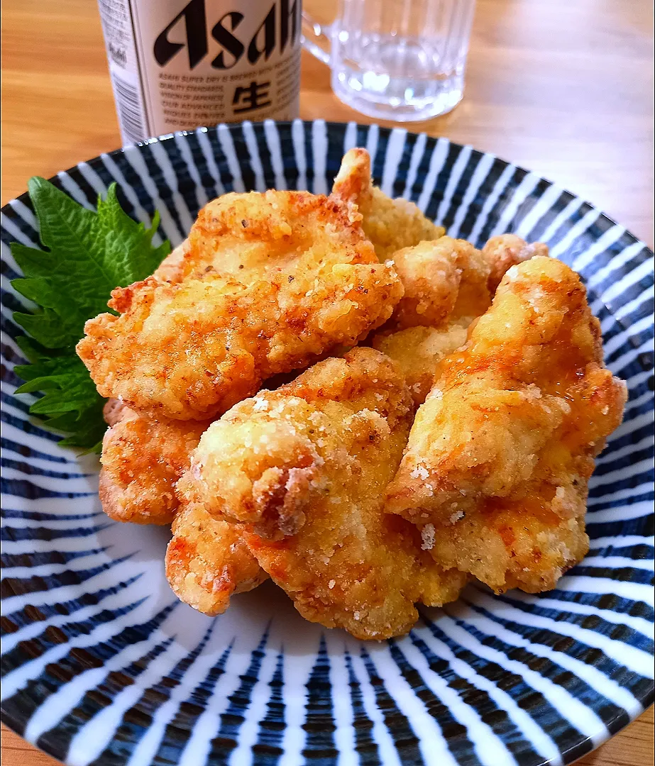 鶏皮ムネ肉のニンニク🧄唐揚げ|ナオミさん