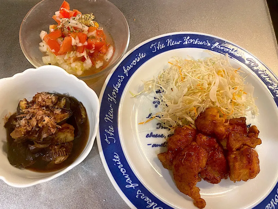 チキン南蛮風鶏肉のソテー、茄子の煮浸し、トマトと玉ねぎのマリネ|mayuさん