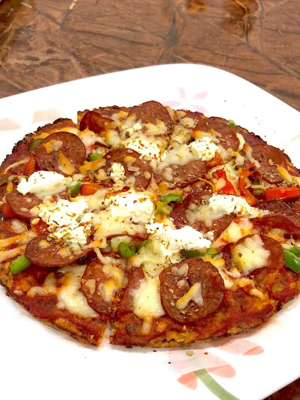 Cauliflower-based pizza|Amy Aliyyaさん