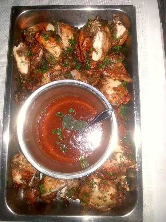 Jamaican hommade Herb Jerk Chicken top witb honey dip Sauce.😍😋😋😋
#Jerk
#Taste
#yummy|Kreative_ Dishiesさん