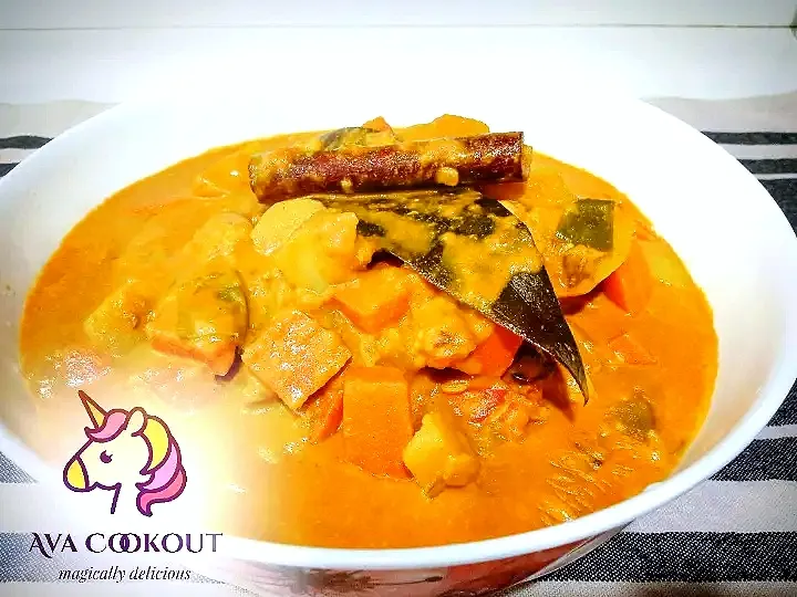 Chicken Curry In A Hurry 
Check out the recipe at my YouTube Channel
 ' Ava Cookout '|Averine Micheleさん