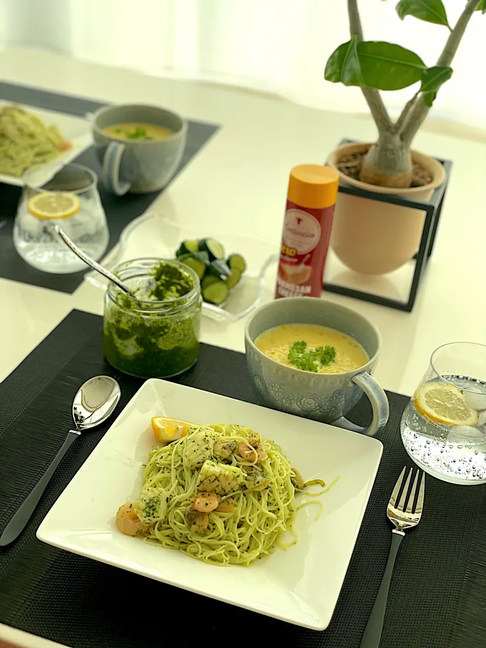 Snapdishの料理写真:ジェノベーゼのパスタ|ayakotomilさん