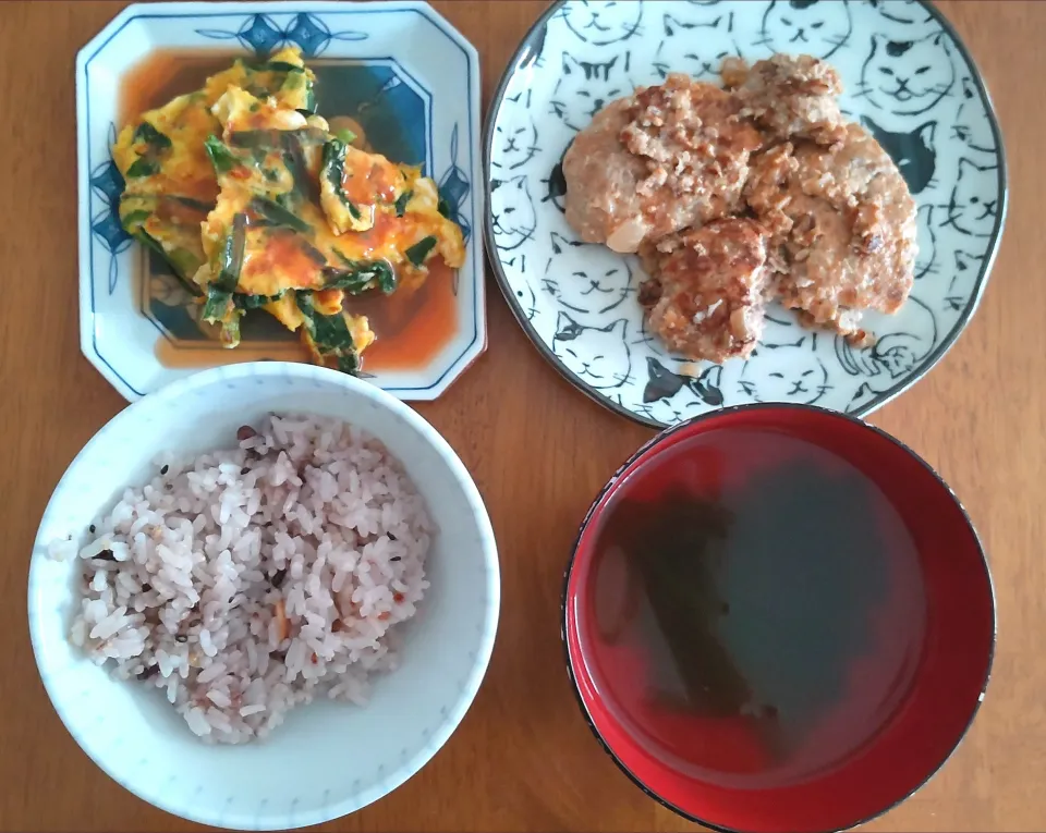 ７月１７日　あじのお豆腐ハンバーグ　ニラ玉　わかめスープ|いもこ。さん