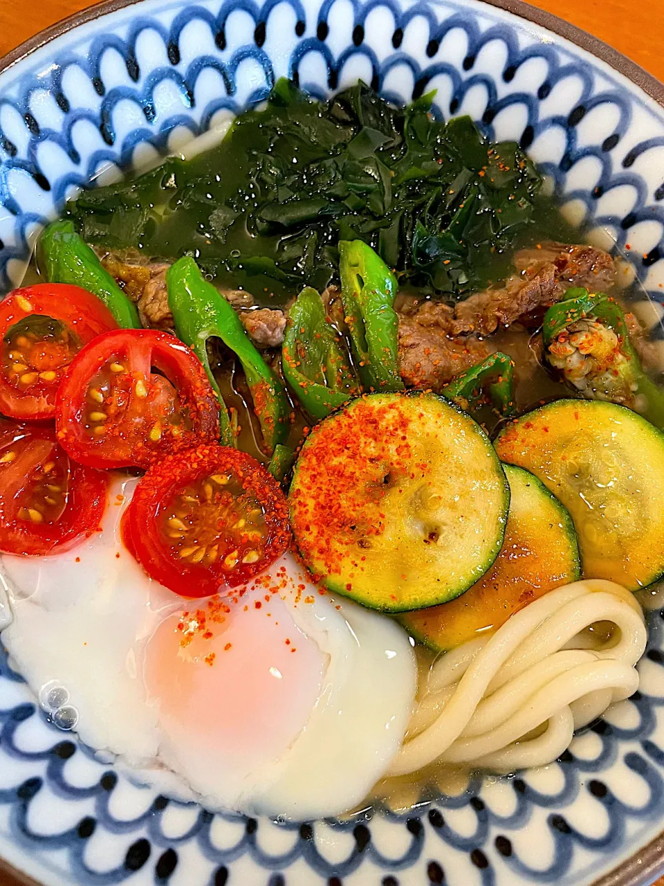 夏野菜と肉玉うどん❣️|annexさん