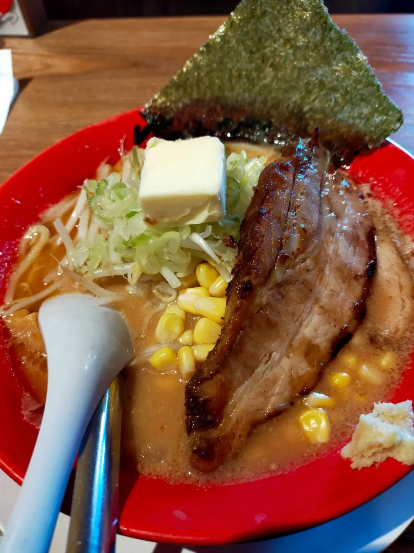 旭川味噌ばんからで味噌バターコーンラーメン|フージさん