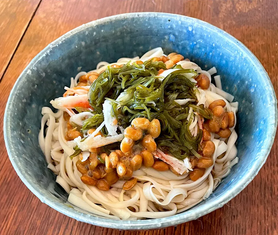 ブランチ #納豆めかぶ麺  #稲庭うどん|小松菜さん