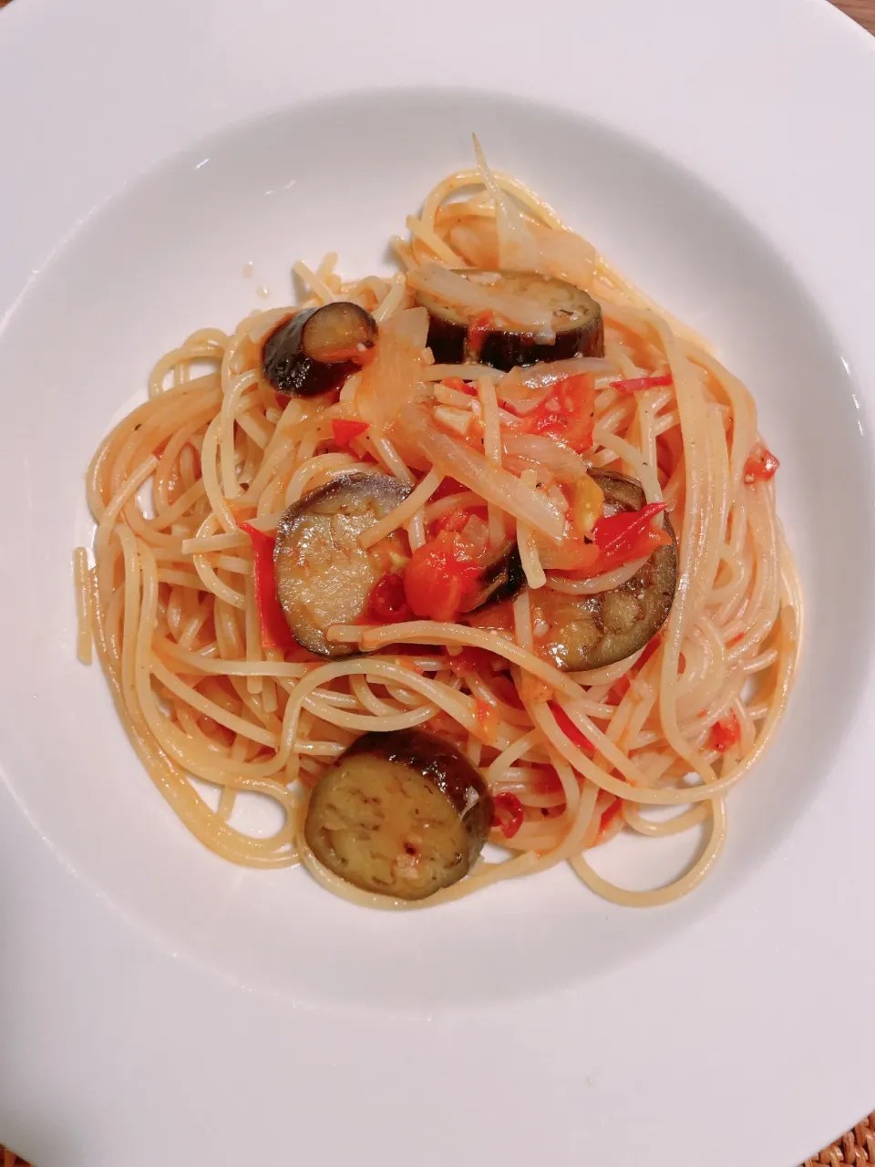 Pasta with tomatoes and egg plants|taka-chanさん