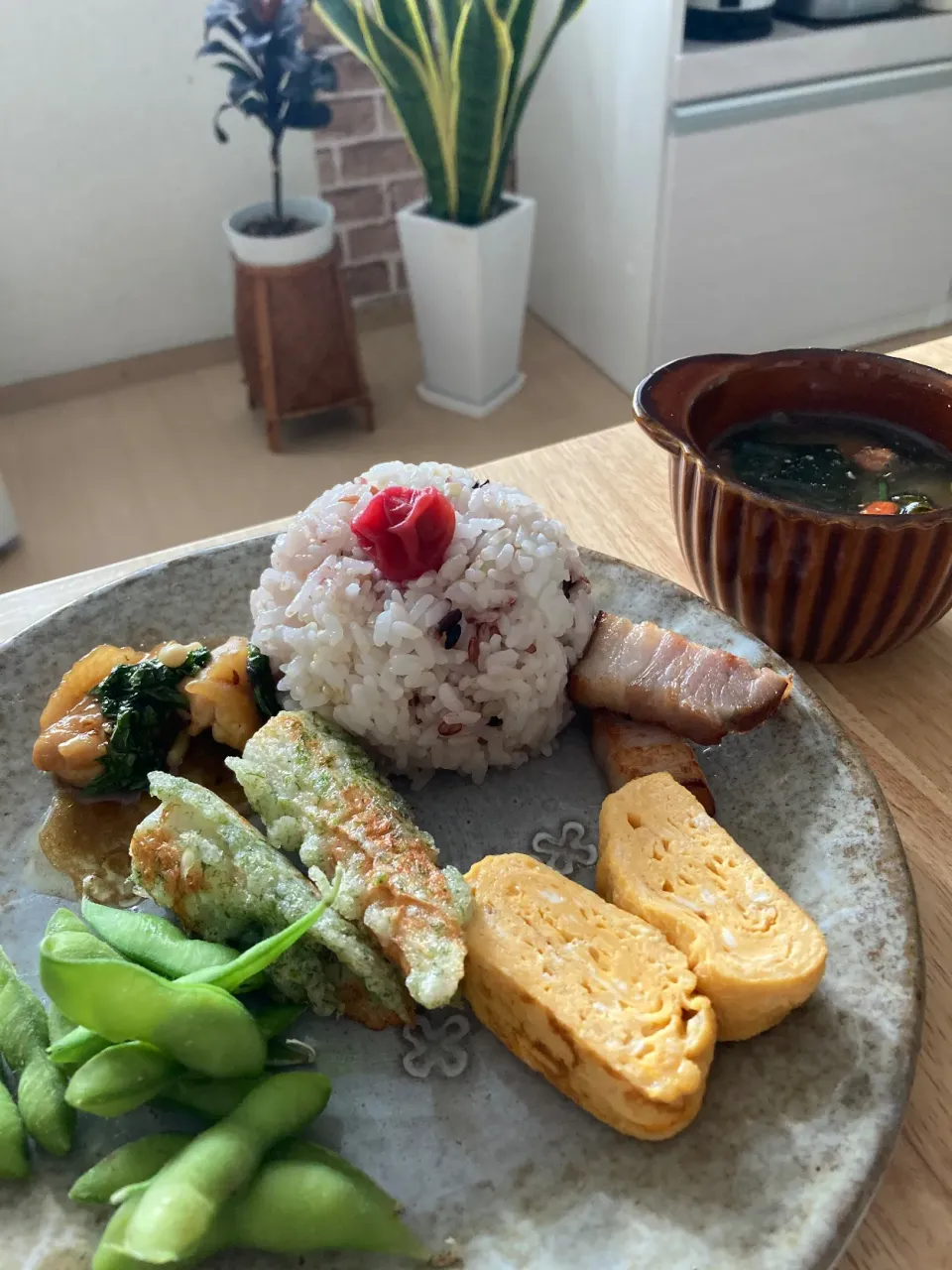 旦那さんのお弁当オカズでmyランチプレート🙃|さくたえさん