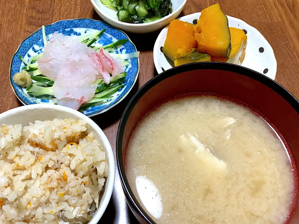 Snapdishの料理写真:鯛づくしの夕飯|ゆうさん