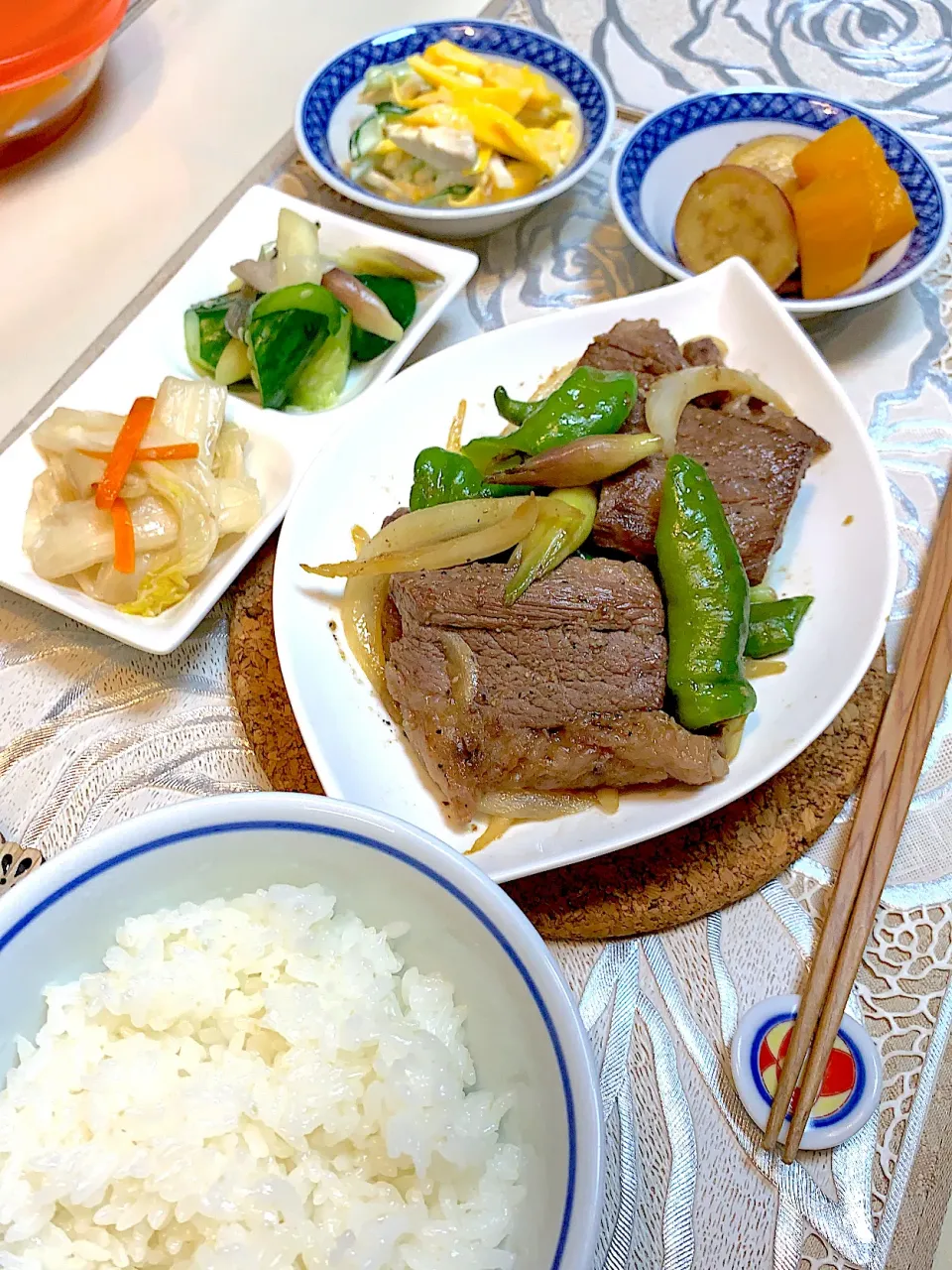 ある日の晩御飯、牛肉と万願寺とうがらしとミョウガ炒めなど|yasukoさん