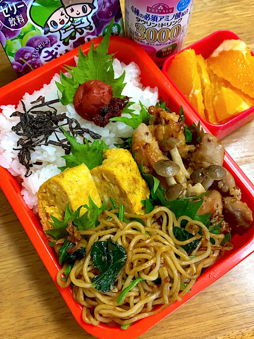 鶏の照り焼きと焼きそば弁当|まっきんさん