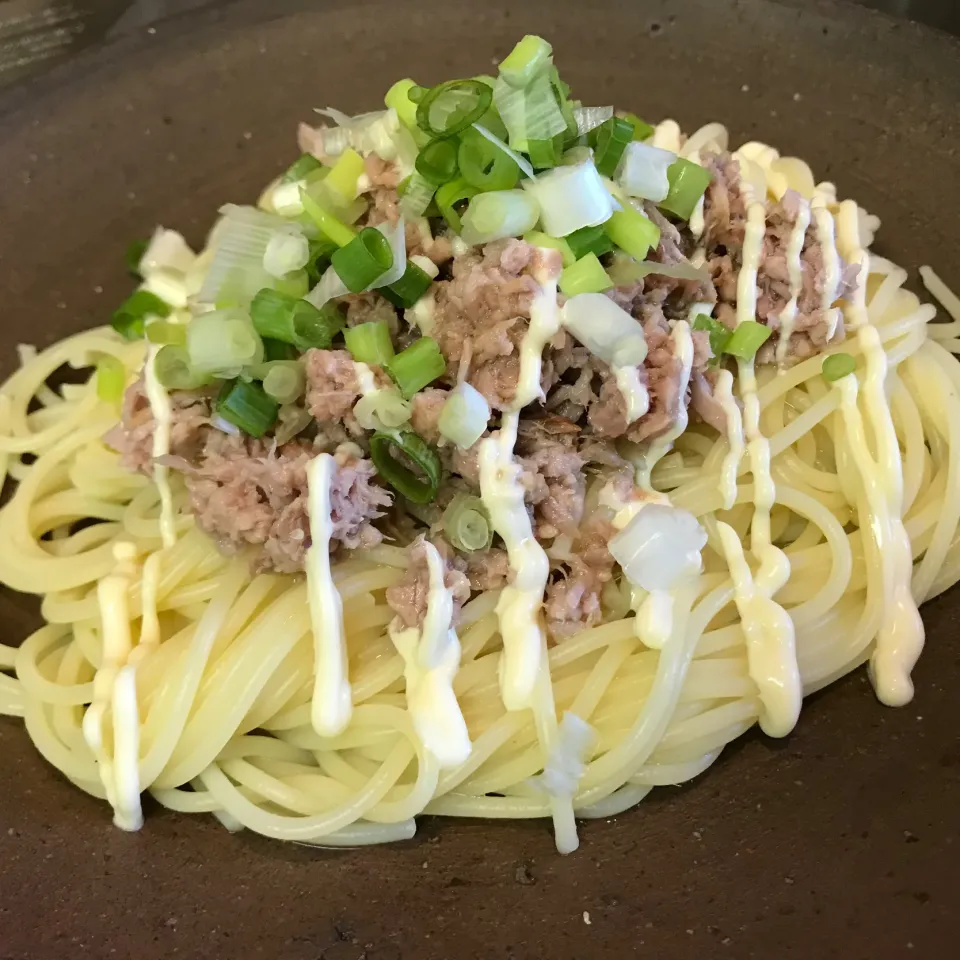 Snapdishの料理写真:ツナマヨポン酢パスタ|sanaeさん