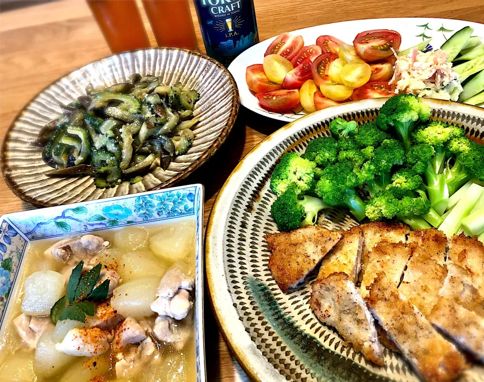 豚ロース肉のパン粉焼き　鶏もも肉と冬瓜の餡掛け　茄子とゴーヤのこねり|じゅんさんさん