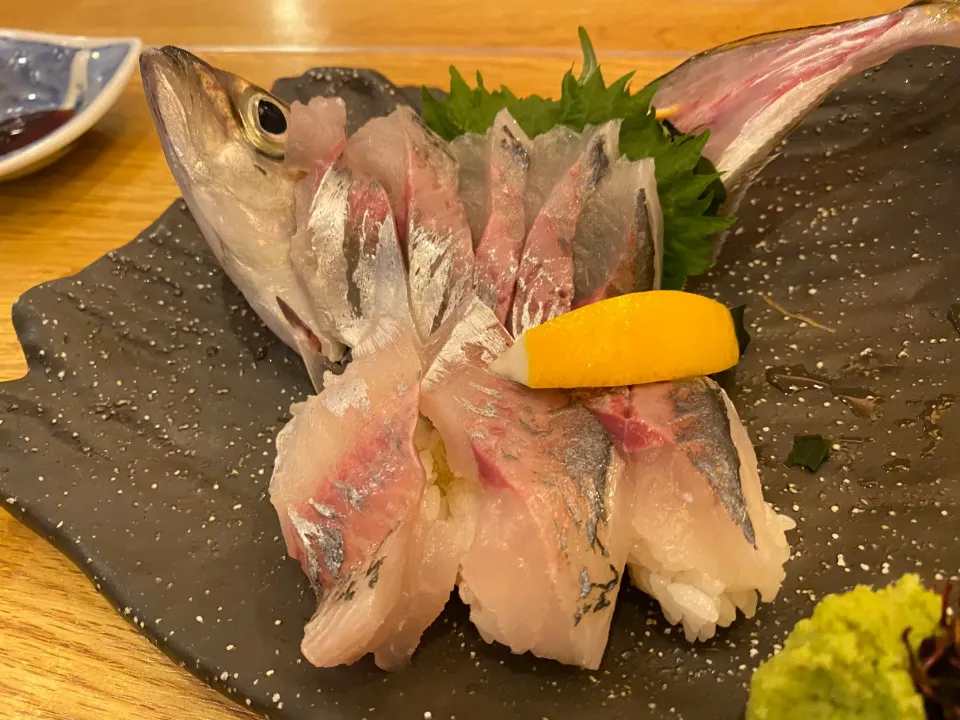 泳がせ鯵の刺身・握りセット🐟|buhizouさん