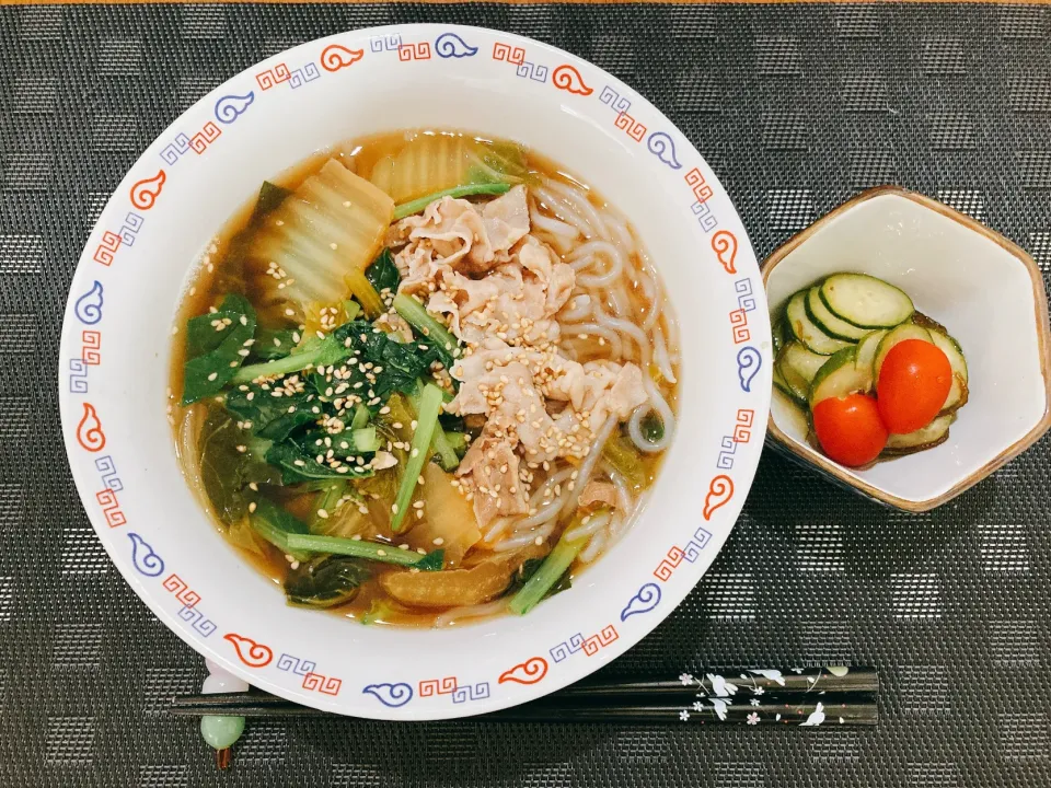 Snapdishの料理写真:ダイエット飯しらたきラーメン|ゆうかさんさん