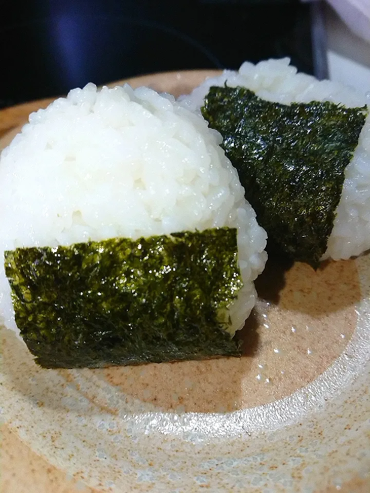 塩おにぎり|食事メモメモさん