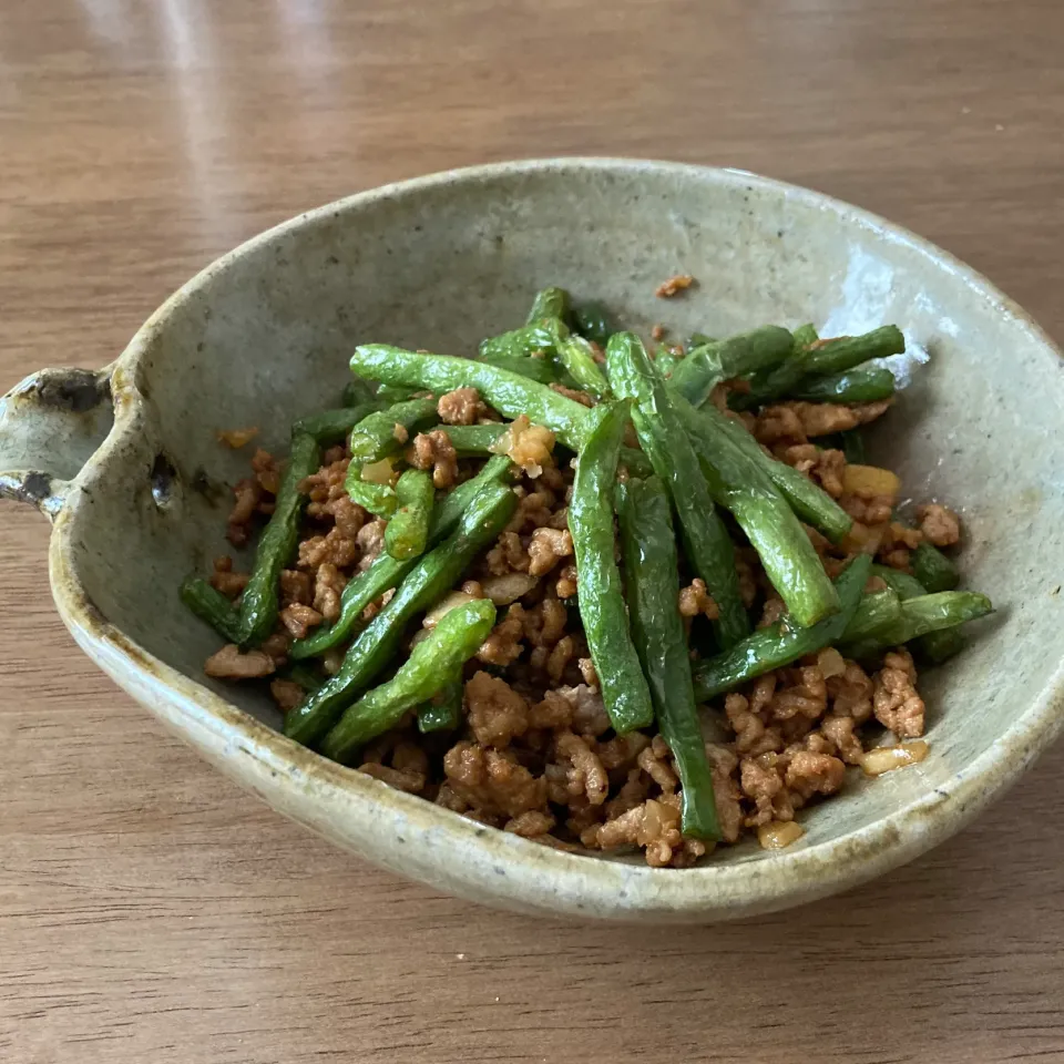 ちびめがさんの料理 漬け物が中途半端に余ったらコレ！『 干煸四季豆』～北京で習ったレシピ～お酒もごはんも止まらなくなる～(≧∀≦)|♪なつぱんだ♪さん