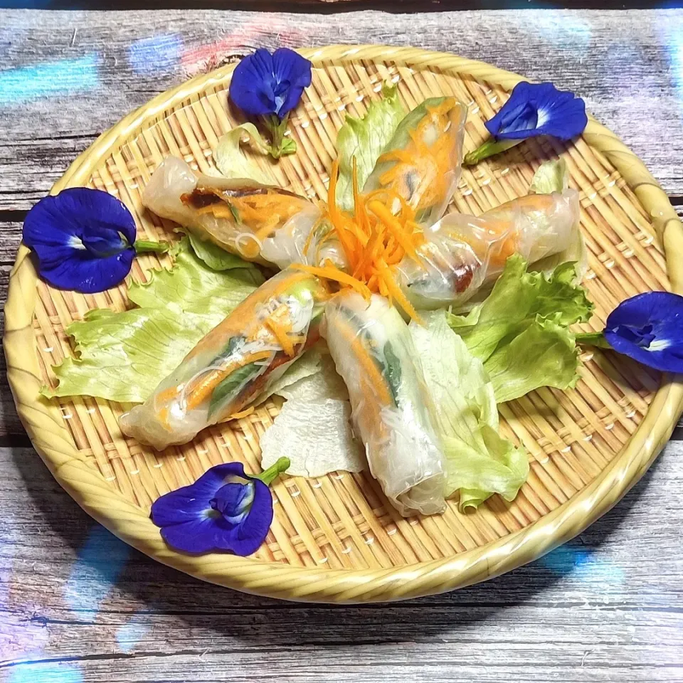 Vegan Vietnamese Rice Paper Rolls.|Priyamayaさん