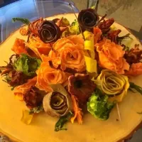 dehydrated food art display. Made with carrots beets cucumber and strawberries|Chef Melissaさん