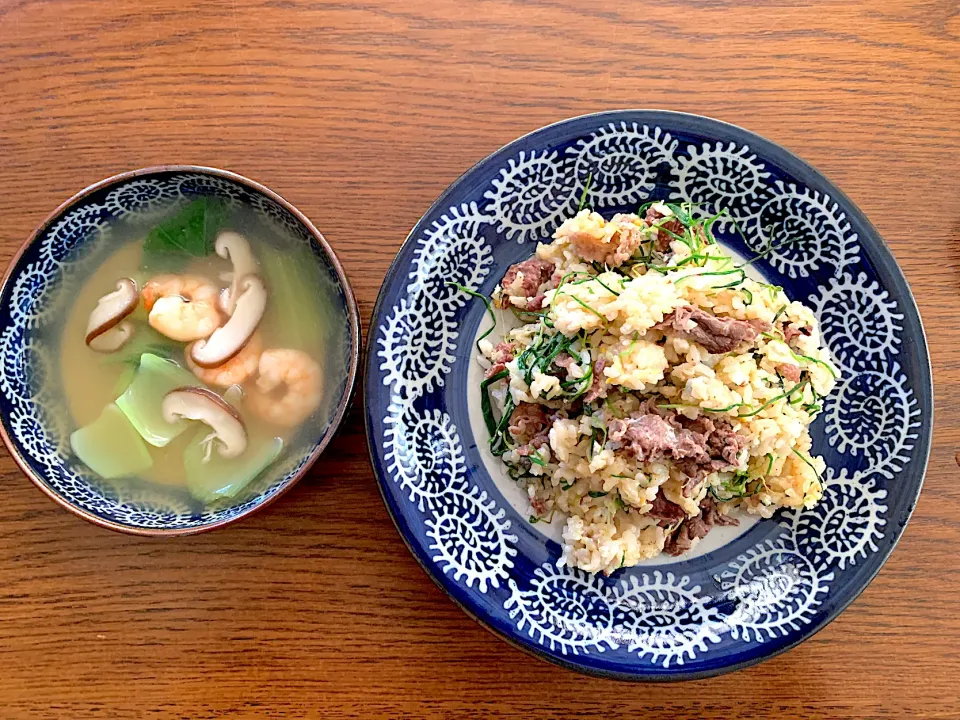 松阪牛と蕎麦の葉のチャーハン🌱海老と青梗菜のスープ🦐今日の昼食20210723|rococoさん