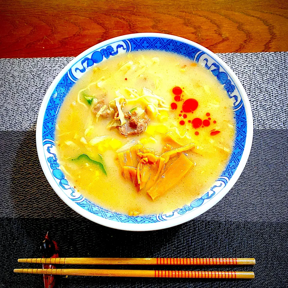 豚骨ラーメン|yakinasuさん