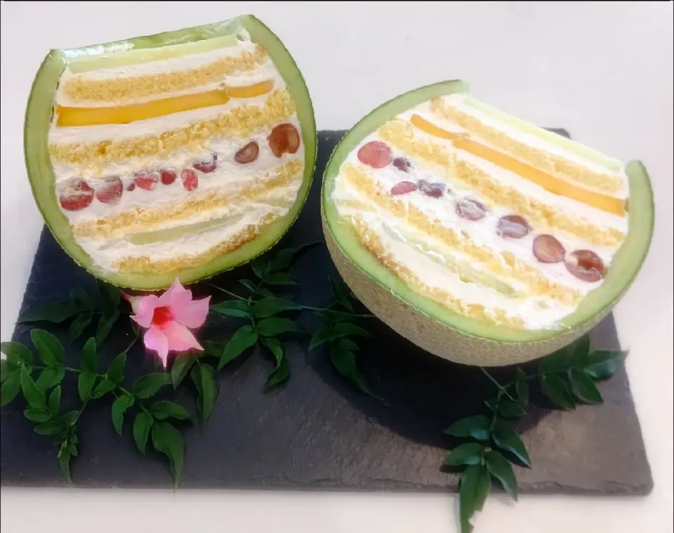 🍈丸ごとメロンケーキ🍈|foodanalystＭＩＫＩさん