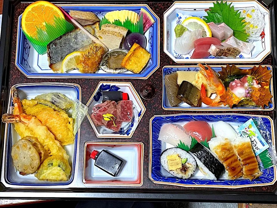 Snapdishの料理写真:法要弁当|besさん