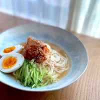 Snapdishの料理写真:夏にオススメ！冷麺風＊半田手延べ麺＊