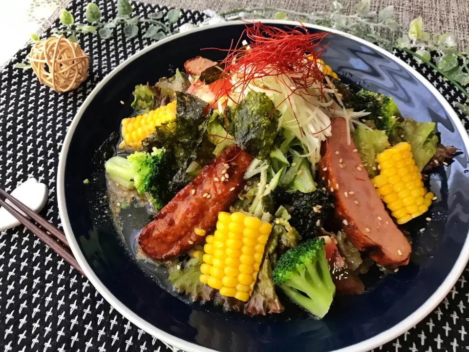 Snapdishの料理写真:チョレギサラダうどん♡|まなまな♡さん