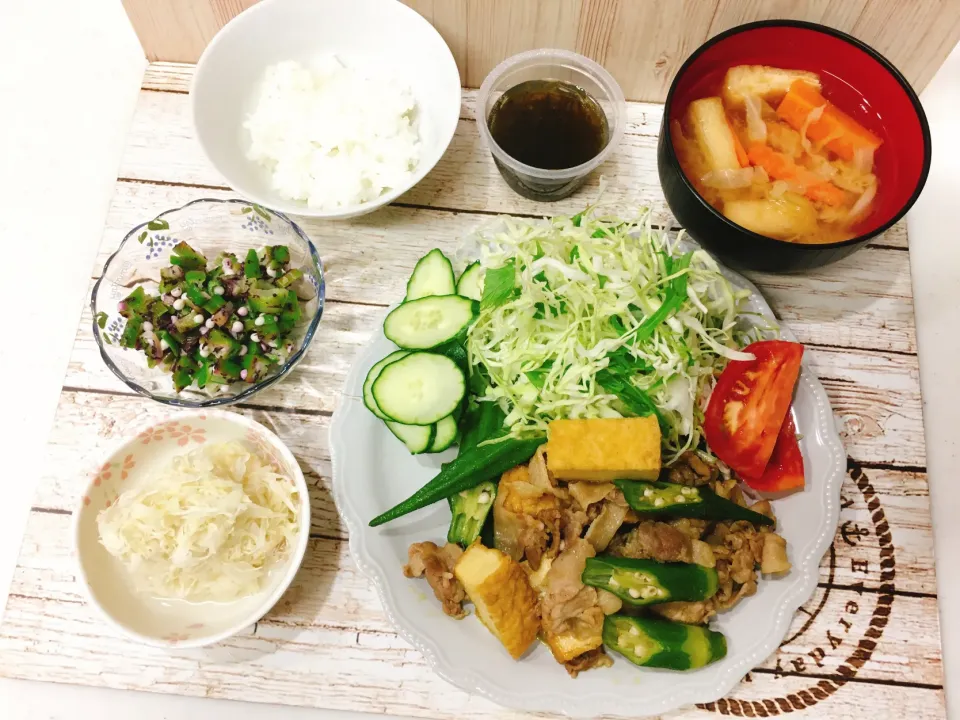 豚肉とオクラ厚揚げのカレー醤油炒め|chou  chouさん