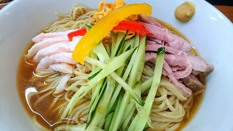 Snapdishの料理写真:【夏季限定】
ラーメンいいかお
冷やし中華 並（麺1.5玉、900円）
@都電庚申塚1分
（赤羽から自転車26分）
21158|大脇さん