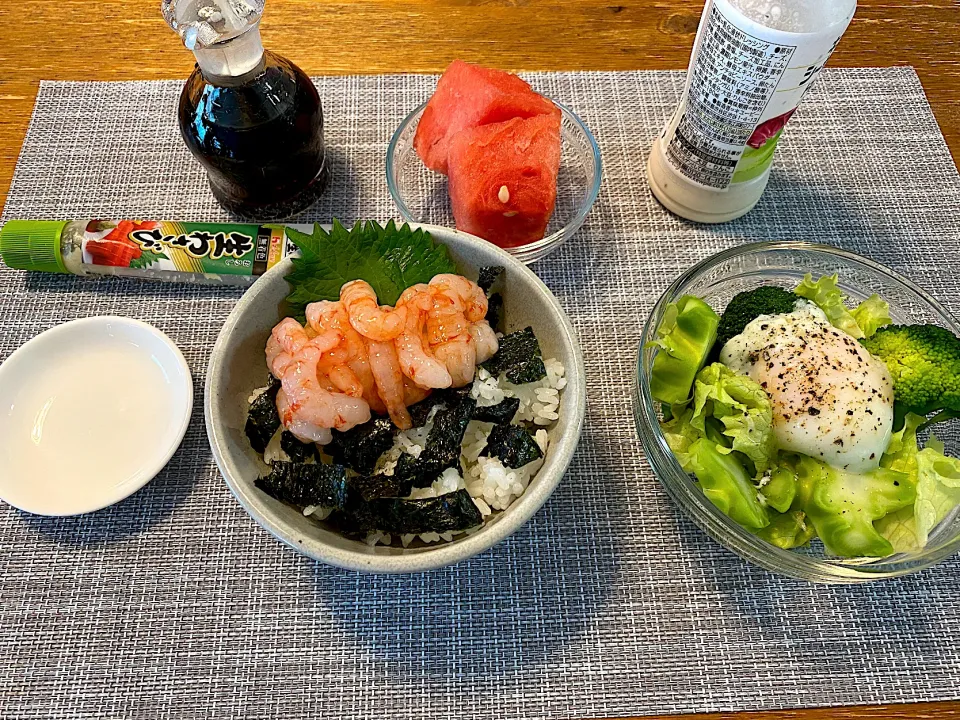 今日の朝ごはん🍚甘エビ丼|akiさん