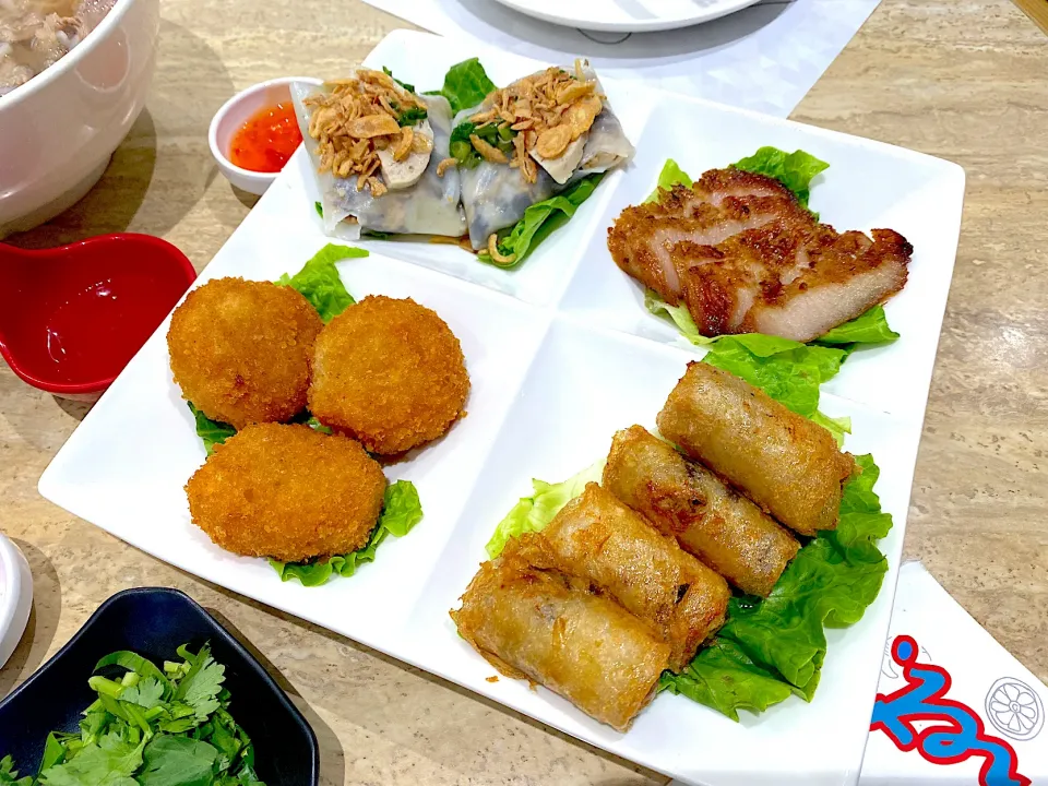 Assorted Vietnamese appetiser|skyblueさん